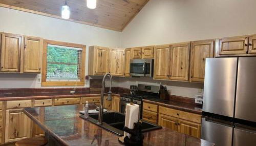 Nantahala Nook, cabin w/hot tub,game room, & wifi - Foto 4