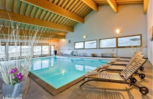 Appartement chaleureux au ski avec piscine - Foto 2