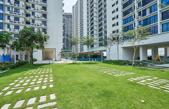 OYO Home 44002 Classic 2br Setia Alam Trefoil. - Photo 38