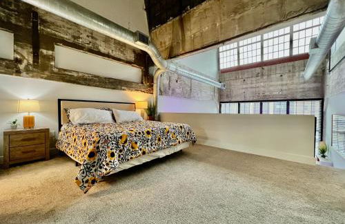 New renovated Loft in Old factory by Kings Island - Photo 3
