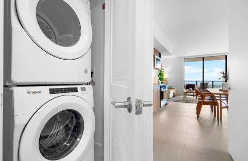 From 43th Floor a Luxury Condo Awaits For You! - Foto 94