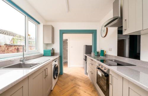 Luxury Property Ready for your stay! - Photo 22