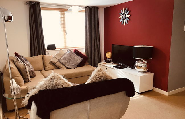 2 Bedroom Luxe Dockland Apartment with Parking - Foto 16