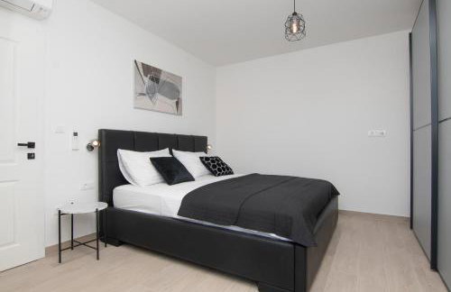 VILLA OCEAN BREEZE with pool - Foto 25