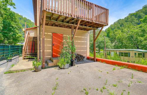 1 Mi to Hatfield-McCoy Trails Apt in Matewan - Photo 24