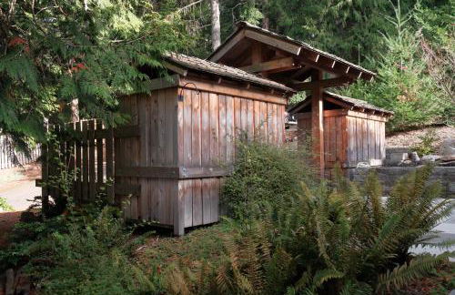 Water Views, Walk to Beach! New Hot Tub! - Foto 55