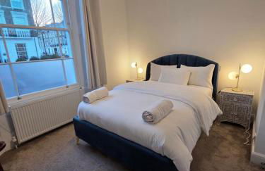 Camden Mia Apa - Foto 1