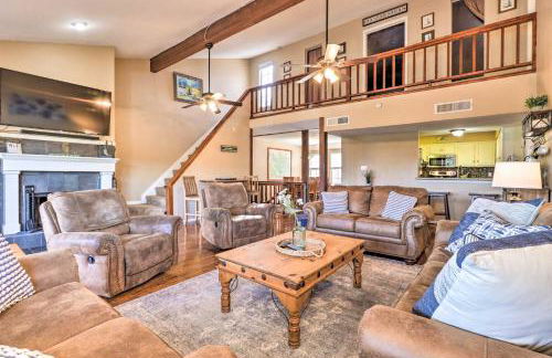 Lakefront Home with Point Venture Golf Access! - Foto 7