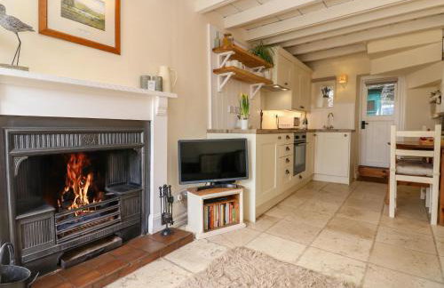 Lavender Cottage - Photo 4