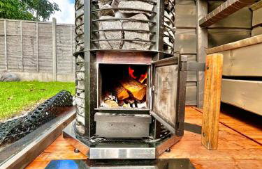 Countryside Retreat - Indoor Pool, Sauna, Hot Tub - Photo 4