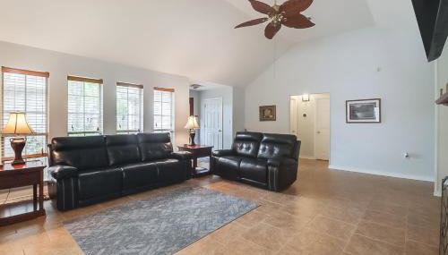 Long Beach Maple House - Photo 1