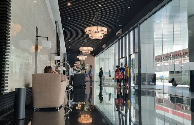 Air Residences-Contemporary Scandi w/Skyline view - Foto 23