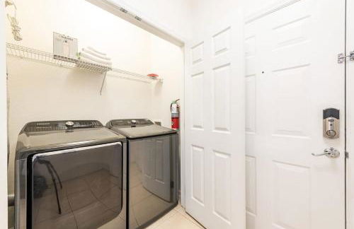 Pool*Top Floor*Forest Views*Balcony*VistaCay - Foto 17