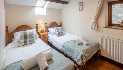 Dew Cottage with Hot Tub - Foto 3