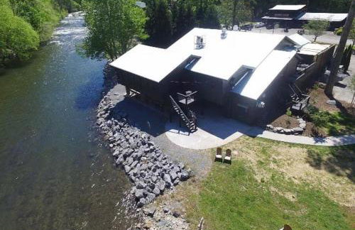 Peaceful Tiny Home - Mins to Bald River & Downtown - Foto 15