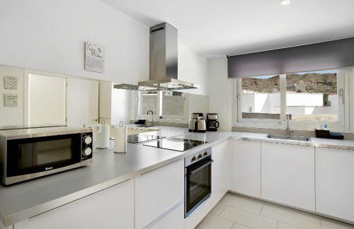 Luxury Boho Villa with Heated Pool, Rooftop and Panoramic Sea View in Amadores - Foto 21