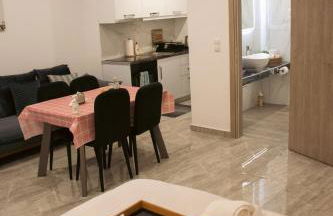 Emily Apartments 3 - Photo 3