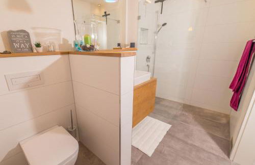 Helle Wohnung mit Bergblick & eigener Terrasse - Foto 19