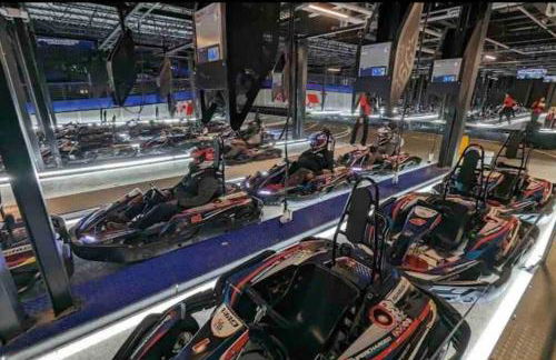 Blue Breakaway with Free Parking and Sleeps 9, Book 7 days, Get 20 Percent OFF - Foto 43