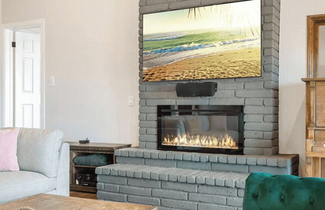 20 Acre Panoramic View Estate Hot Tub, Pickleball & Game Room - Photo 14