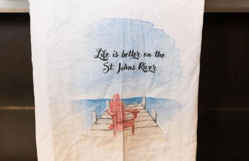 Waterfront St Johns River near springs with boat dock and water sports - Foto 37