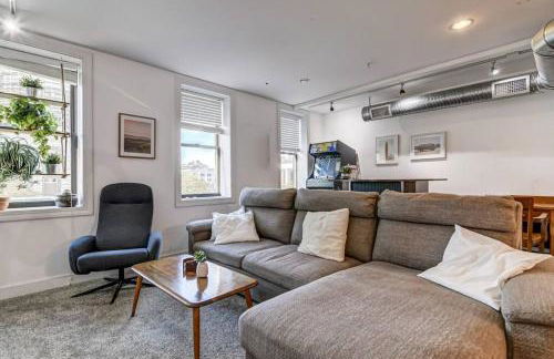 Lovely 2-Bedroom Unit in Springfield - Photo 1