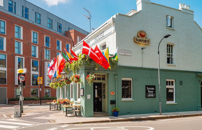 Enchanting Hammersmith Home Close to Shepherds Bush by Underthedoormat - Foto 32