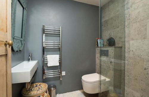 Bohemian Luxury House - Beautiful View - 10min to Bath - Foto 47