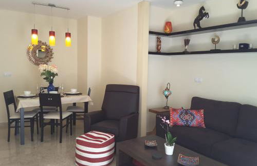 Amazing Condo in Alicante City Center - Photo 1