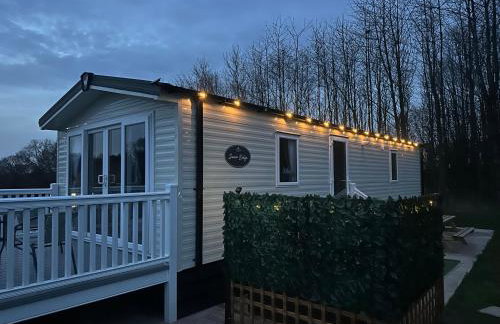 Swan Lodge - Photo 15