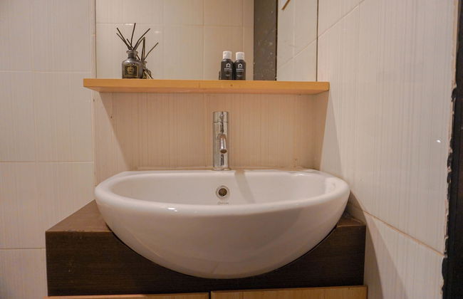 Best Location And Strategic 2Br At Tamansari Semanggi Apartment - Foto 18