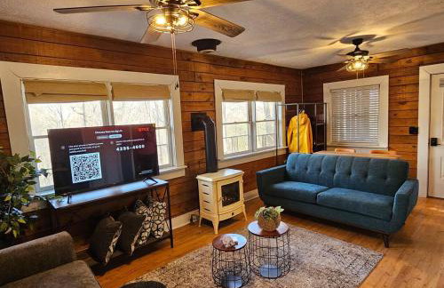 Spring Couples Getaway Hot Tub plus 500Mbps - Foto 19