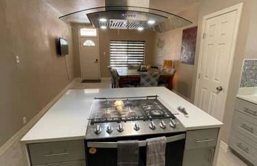 Big Family, Close to All, duplex A and B Downtown UTEP Hospitals - Foto 59