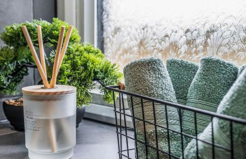 Parkside 2 bedroom house near Dunfermline & Edinburgh - Photo 25