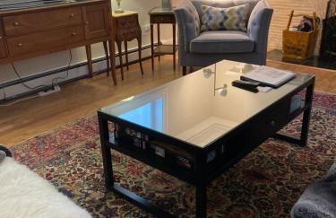 Pineapple House, Spacious 1st Floor Apartment! City Center! 96 Walk Score! FREE parking! - Foto 4