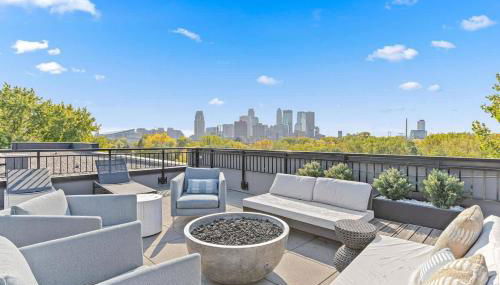 Lux 2BD Gym Rooftop Street Parking by DT UMN - Foto 2