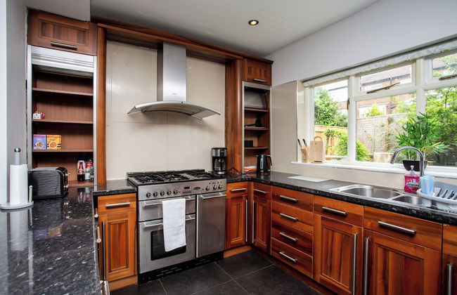 Spacious 5 Bed House Newcastle Gateshead - Photo 39