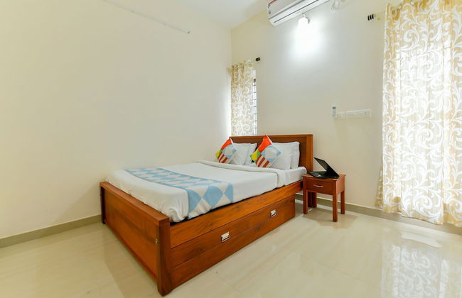 OYO 18602 Home Spacious Stay Near Lulu Mall - Foto 12