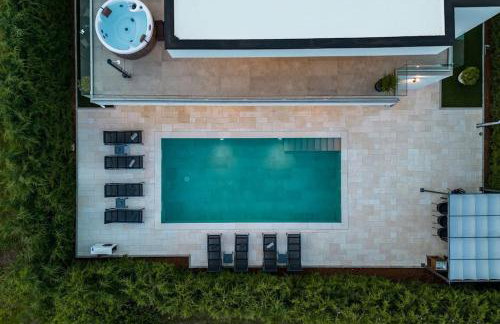 Villa Zorina heated pool 45 m2, Jacuzzi & sauna - Foto 31