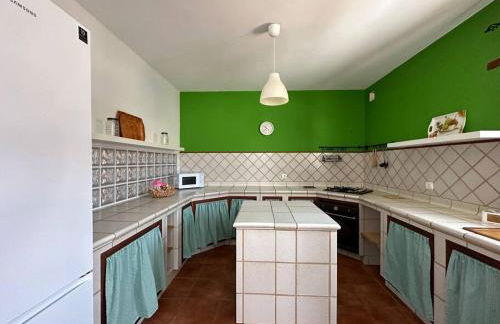 Private villa with pool in the mountains - Photo 3