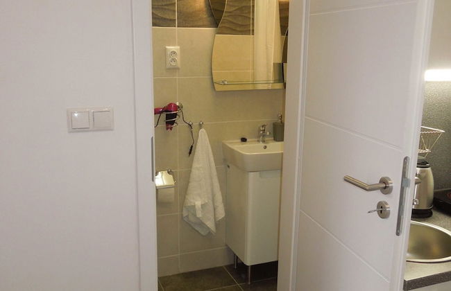 Apartment in the center with a balcony - Photo 25