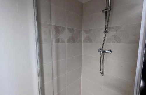 Maison familiale rénovée dans village médiéval - FR-1-591-712 - Foto 24