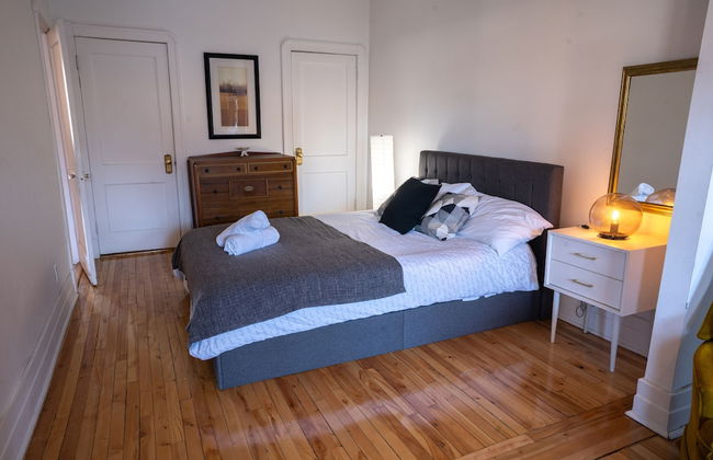 Stunning 2 Bedroom Apt! 3mins Walk From CDN Metro - Foto 3