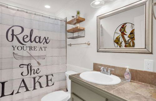 Lakefront Cabin with Private Dock - Foto 20