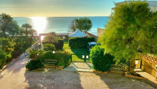 Adriana Appartamento in Villa sul Mare di Lido di Noto - Foto 5, Garden