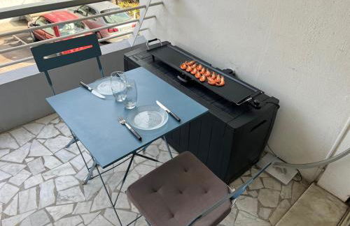 Seafront - beautiful flat with aircon and comfortable loggia - Foto 8