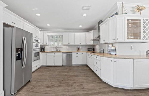 Paradise Cove - Waterfront Private Pool Home, 2 Mins to Open Gulf, 60' Dock - Foto 8