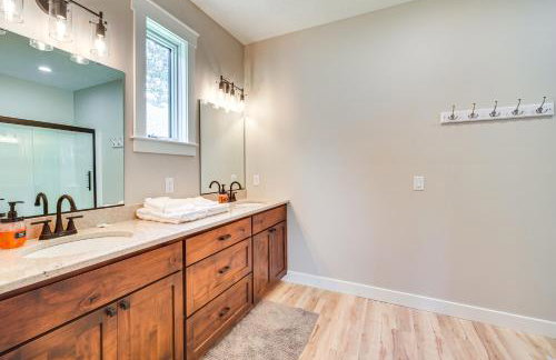 Lake Wapogasset Home with Dock 7 Mi to Amery - Foto 13