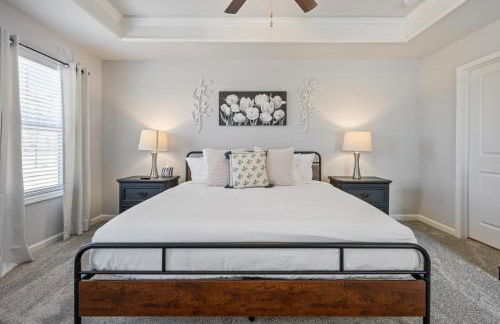 Stylish & Modern 3BR Home Near Chattahoochee River - Foto 16