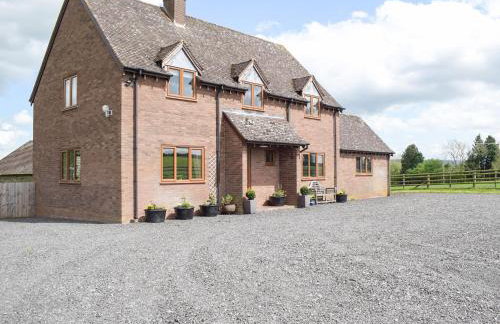 The Larches - Photo 1